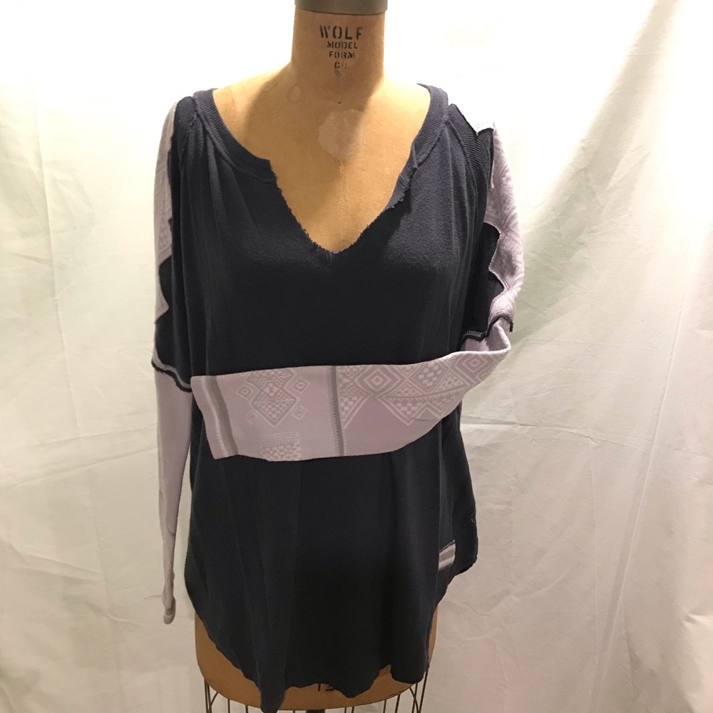 Free people blue and purple deep V sweatshirt L